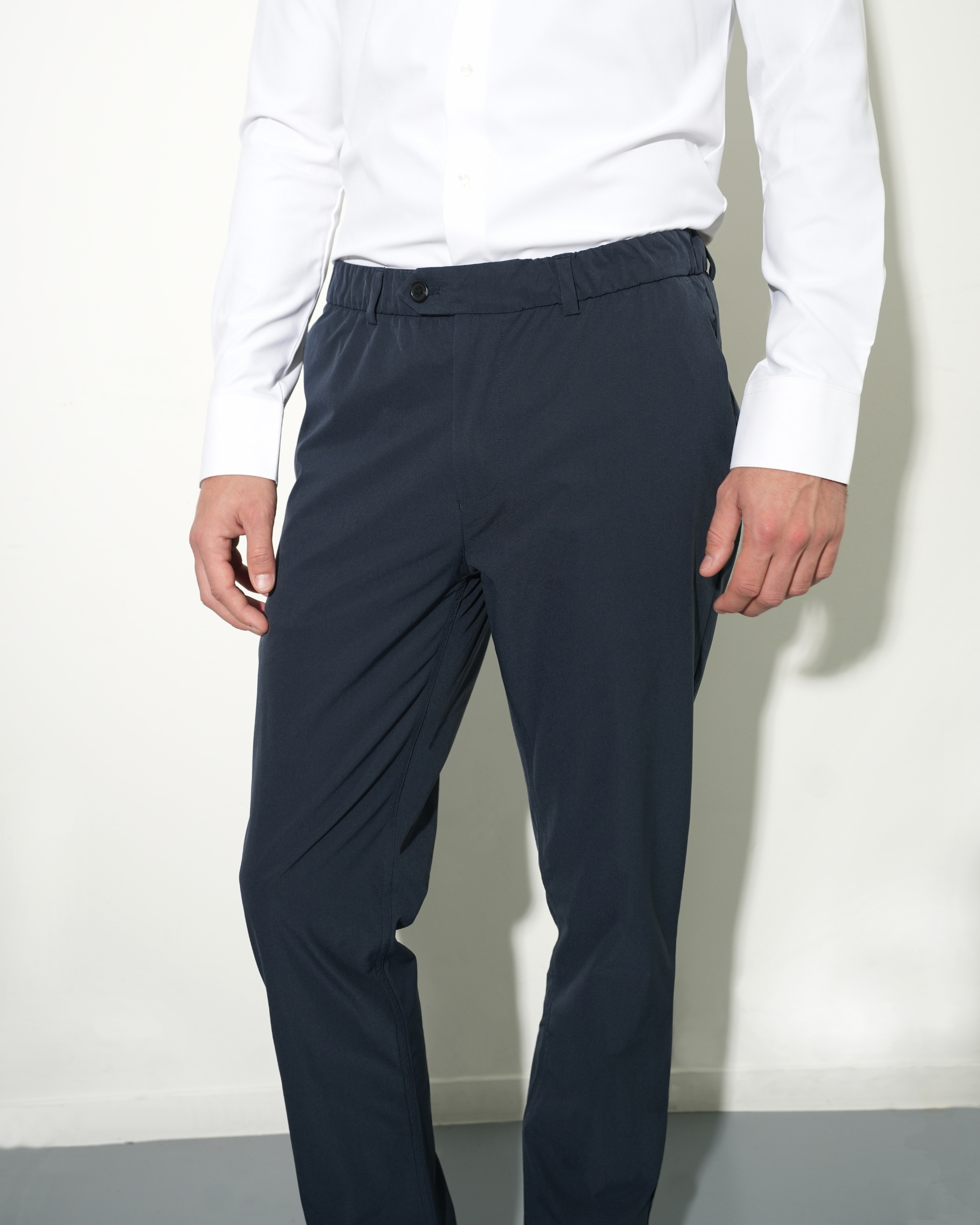 Light-weight pants navy