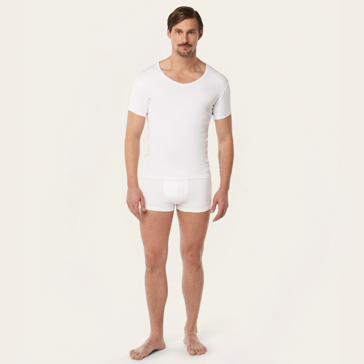 V-neck Sweat-proof undershirt white